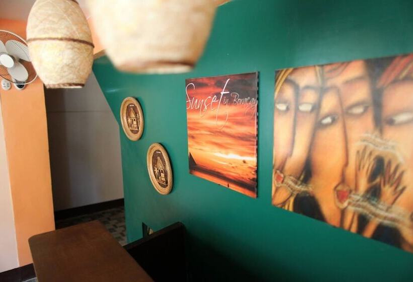 בית מלון כפרי Alamo Bay Inn Boracay