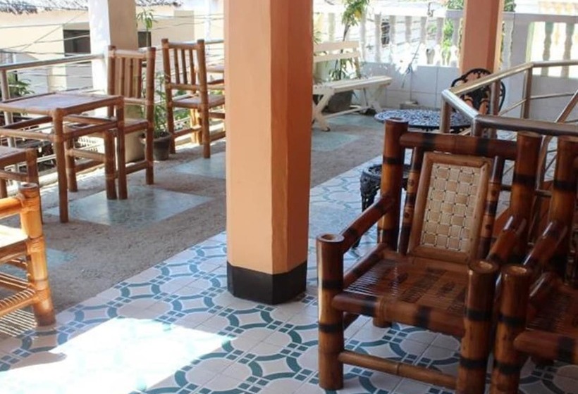 בית מלון כפרי Alamo Bay Inn Boracay