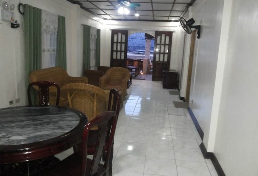 בית מלון כפרי Alamo Bay Inn Boracay