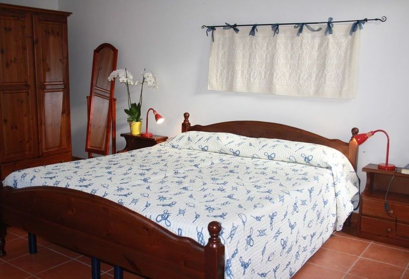 Отель Appartamenti Sole