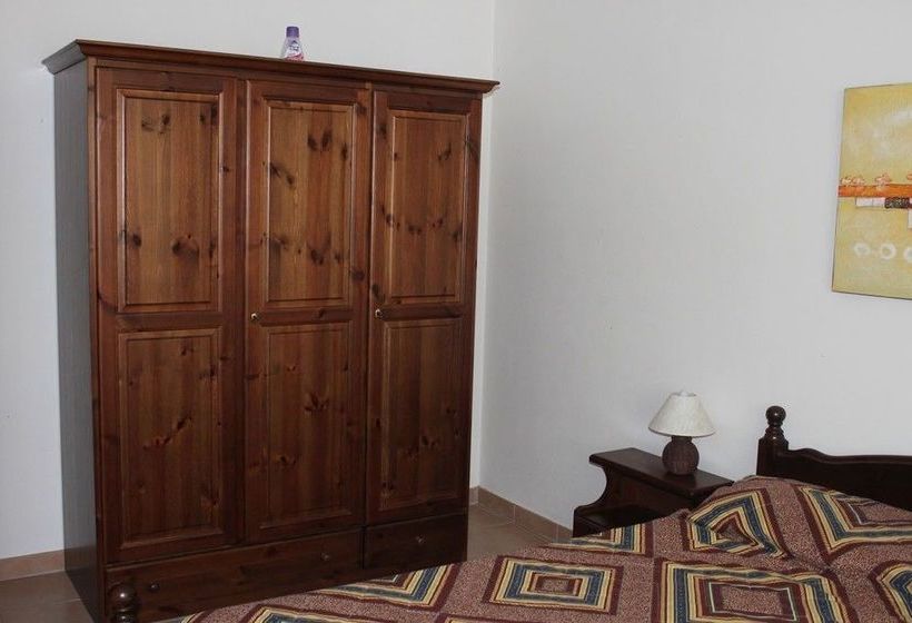 Отель Appartamenti Sole