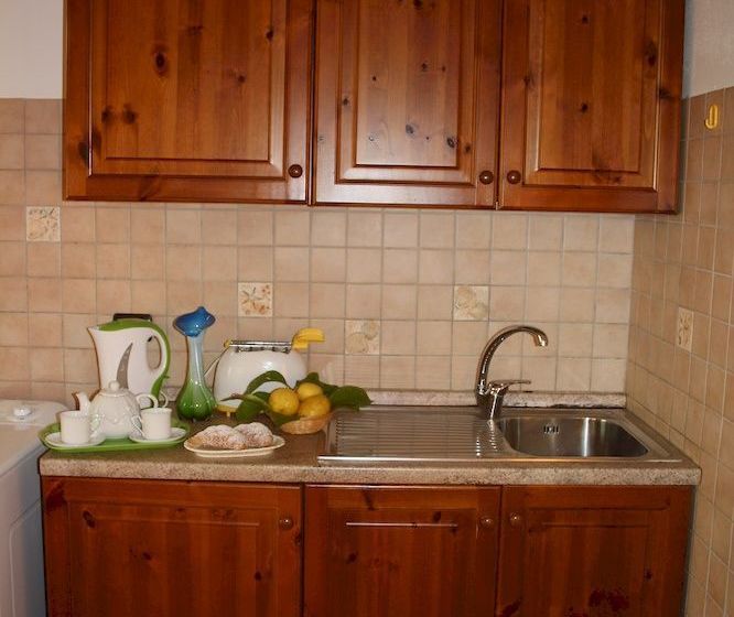 Отель Appartamenti Sole