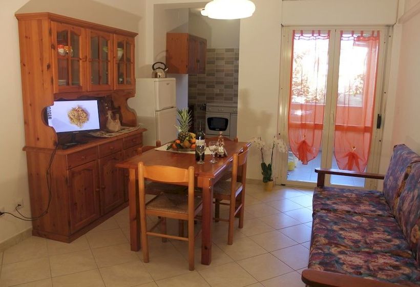 Отель Appartamenti Sole