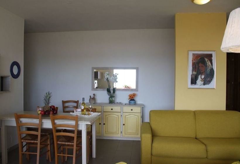 Отель Appartamenti Sole