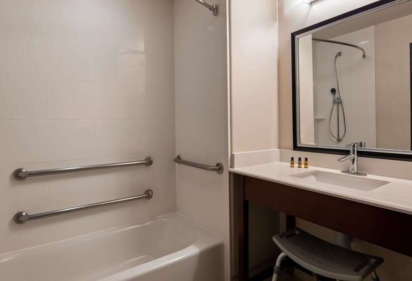 Szálloda Best Western Plus Spring Inn & Suites