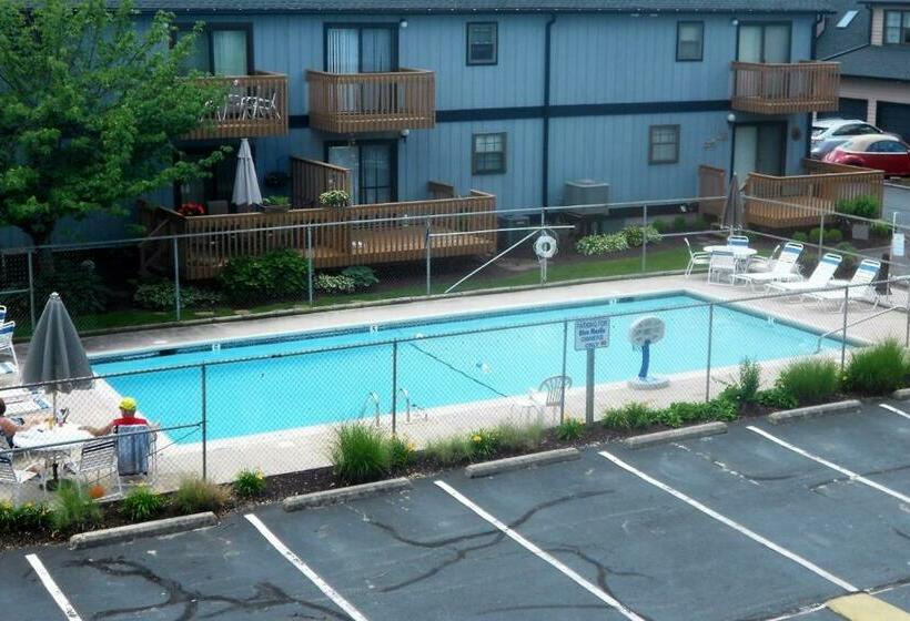 Отель Blue Marlin 208