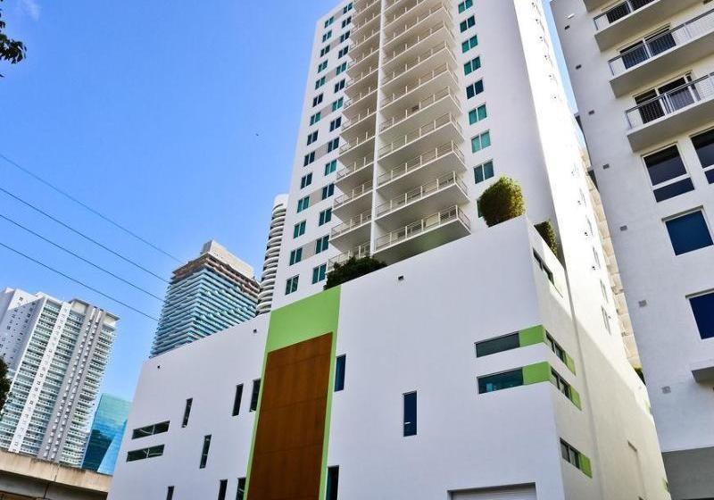 בית מלון כפרי Brickell 1st Luxe City Rentals