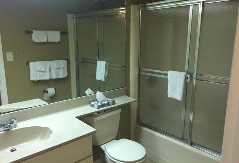 فندق Charlotte Bay Resort