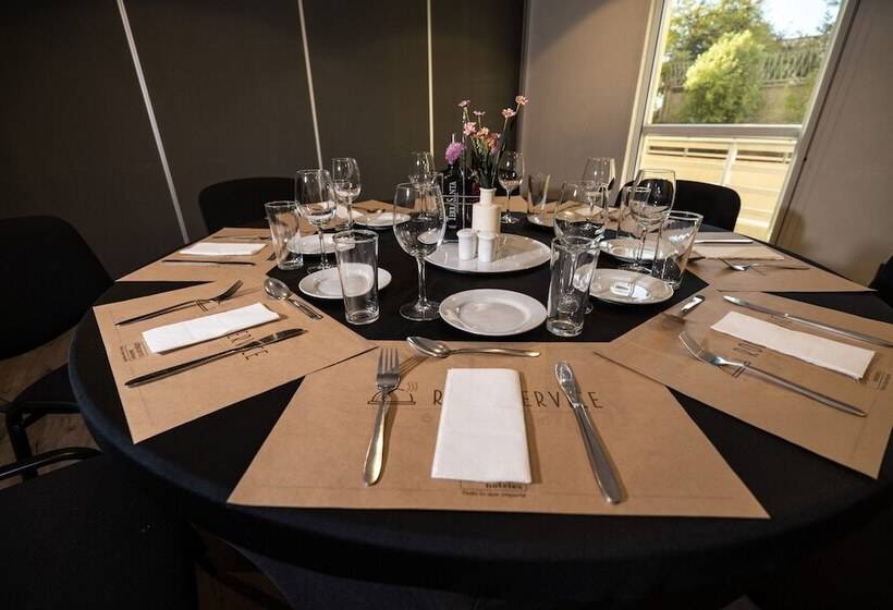 酒店 City Express By Marriott Santiago Aeropuerto