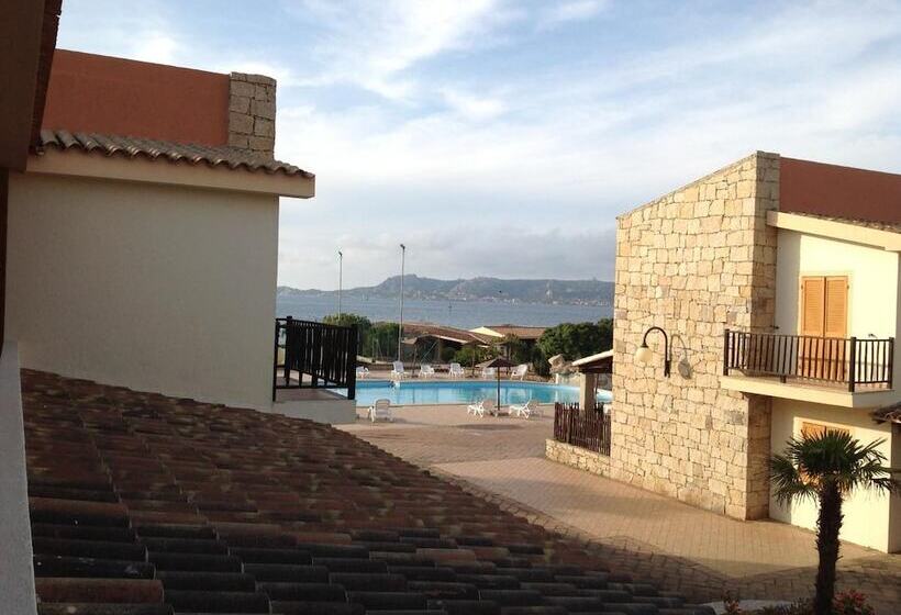 בית מלון כפרי Club Esse Residence Capo D'orso