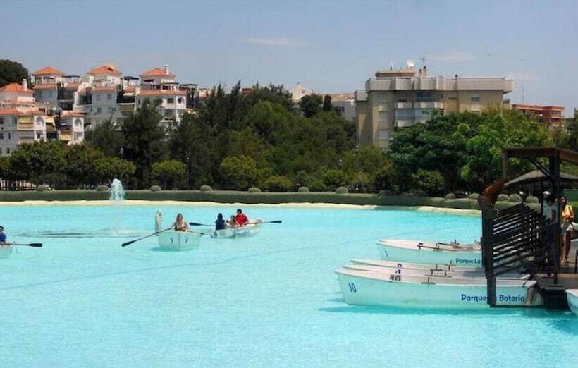 هتل Club Playa Flores