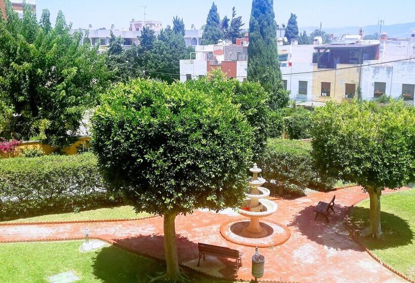 هتل Club Playa Flores