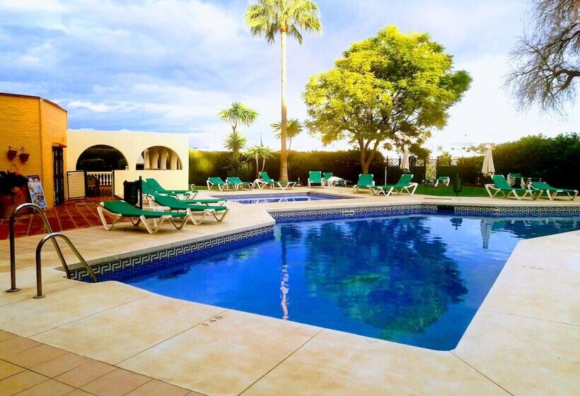 هتل Club Playa Flores