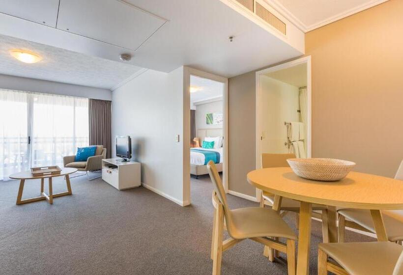 هتل Club Wyndham Kirra Beach