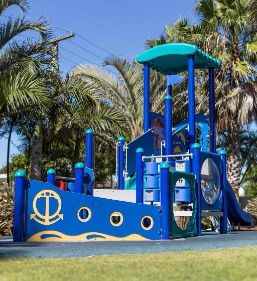 هتل Club Wyndham Kirra Beach