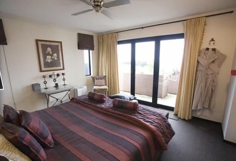 酒店 Crisdon Castle