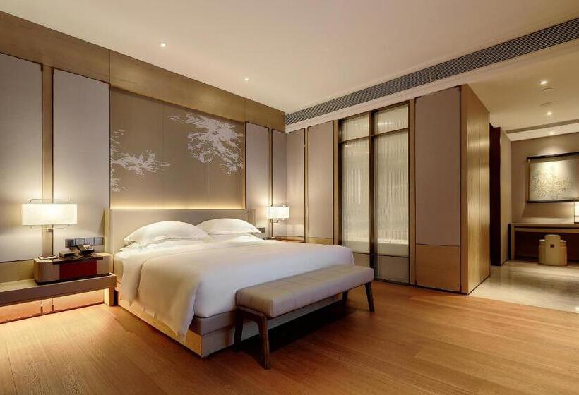 Dongguan Dongcheng International Hotel Free Shuttle Bus To Canton Fair Exhibition Center During Ca