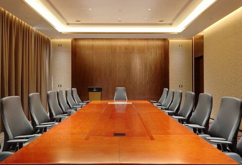 Dongguan Dongcheng International Hotel Free Shuttle Bus To Canton Fair Exhibition Center During Ca