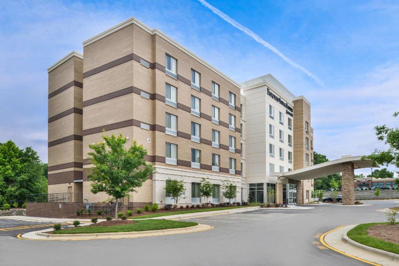 هتل Fairfield Inn & Suites By Marriott Raleigh Cary