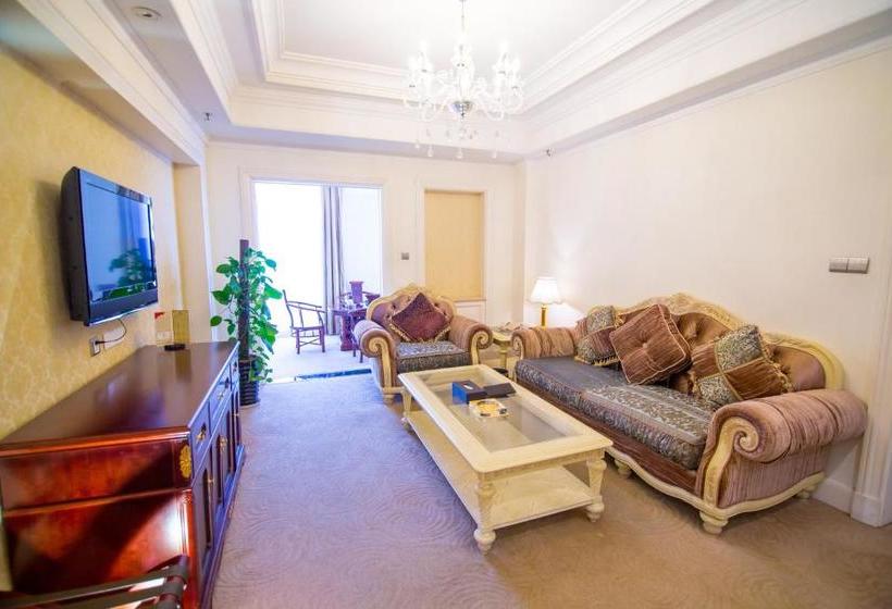 Отель Golden Plaza International