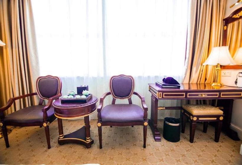 Отель Golden Plaza International