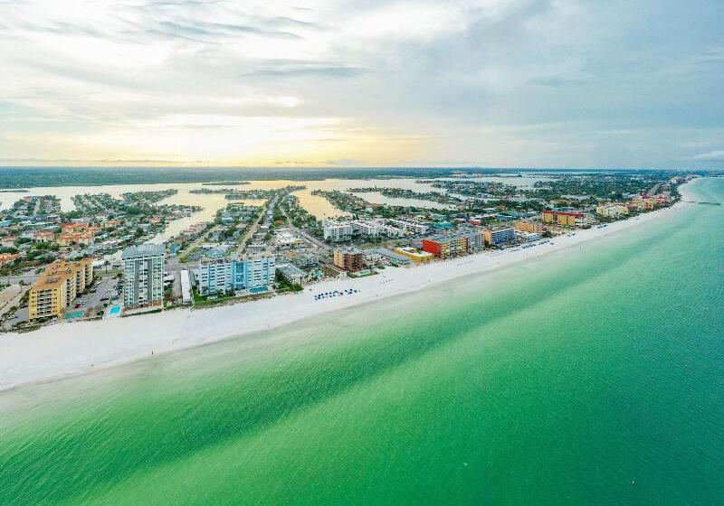 فندق Grand Shores West