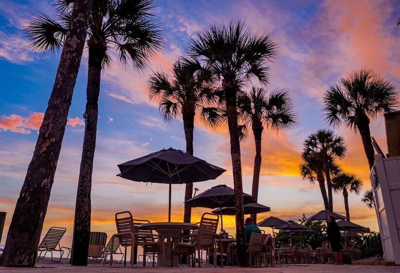 فندق Grand Shores West