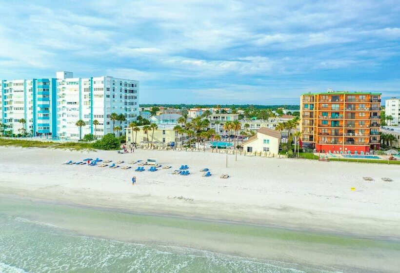 فندق Grand Shores West