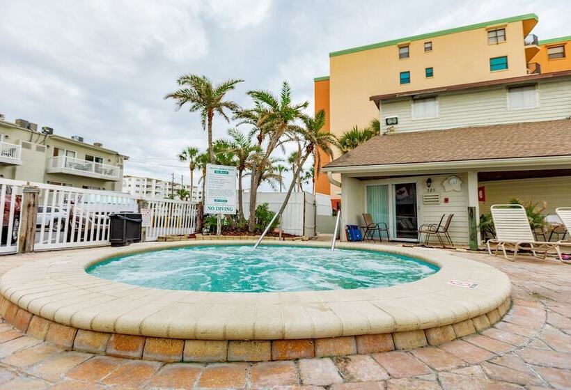 فندق Grand Shores West