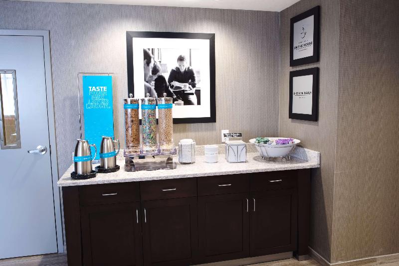 فندق Hampton Inn & Suites Des Moines/urbandale