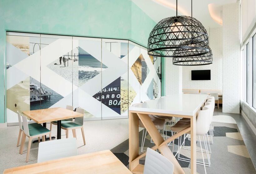 ホテル Hampton Inn & Suites Santa Monica