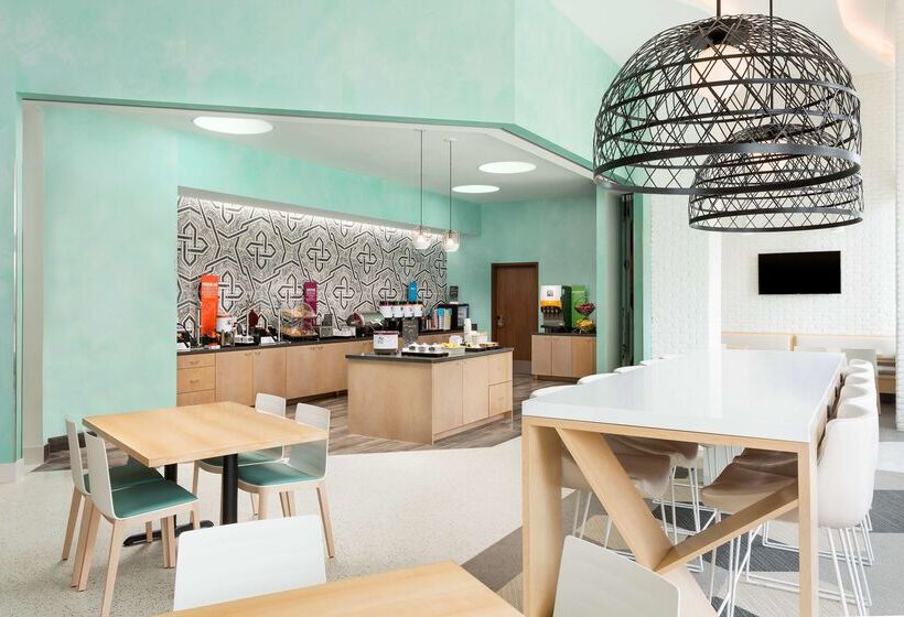 ホテル Hampton Inn & Suites Santa Monica