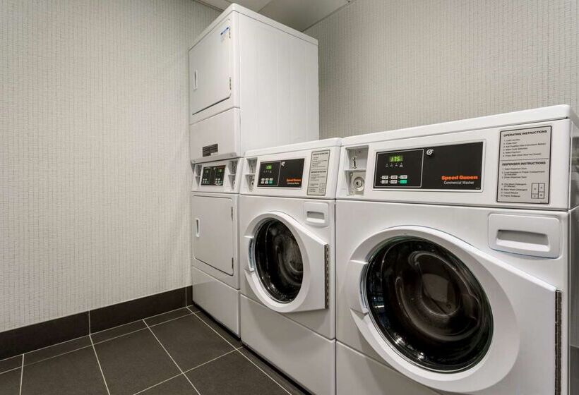 ホテル Hampton Inn & Suites Santa Monica