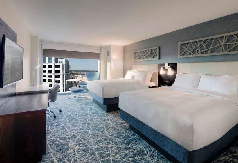 هتل Hilton Norfolk The Main