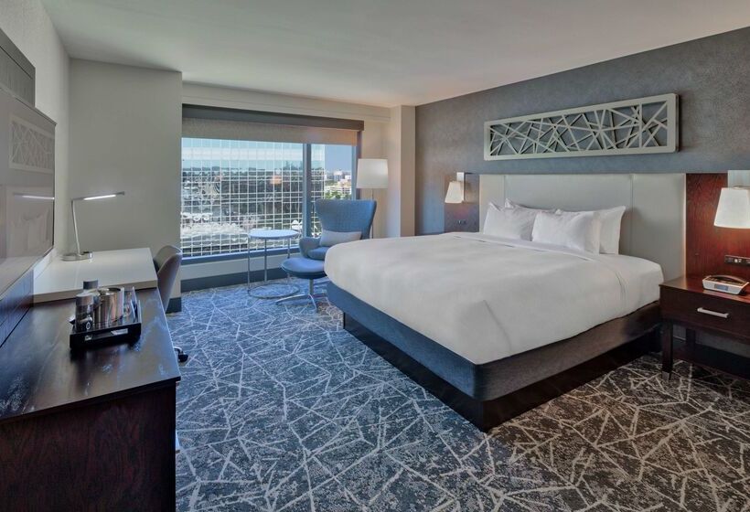 هتل Hilton Norfolk The Main