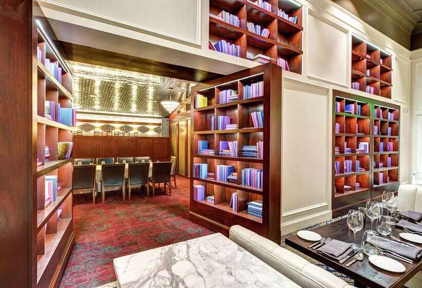 هتل Hilton Norfolk The Main