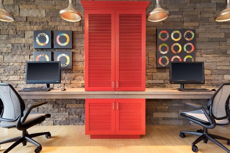 فندق Home2 Suites By Hilton Roanoke, Va