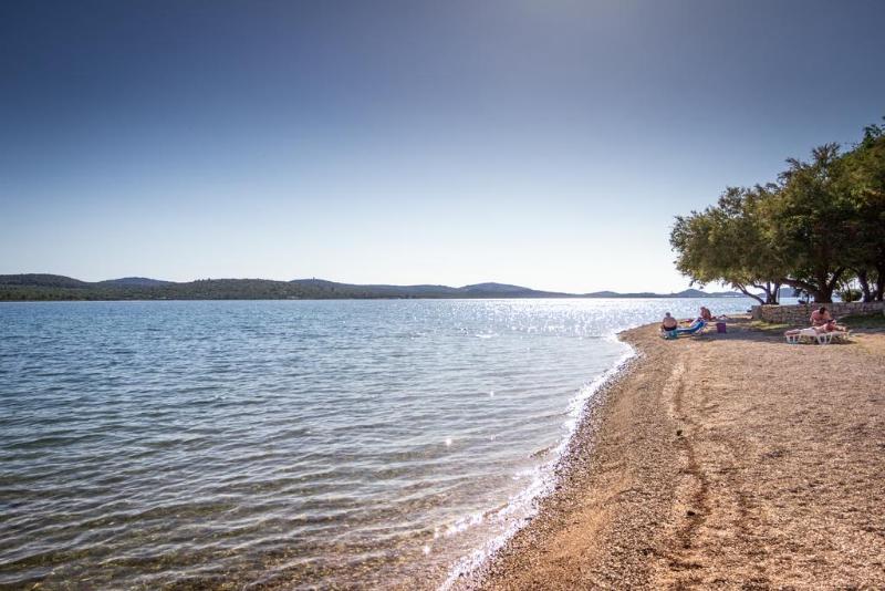 בית מלון כפרי Kamp Miran Pirovac