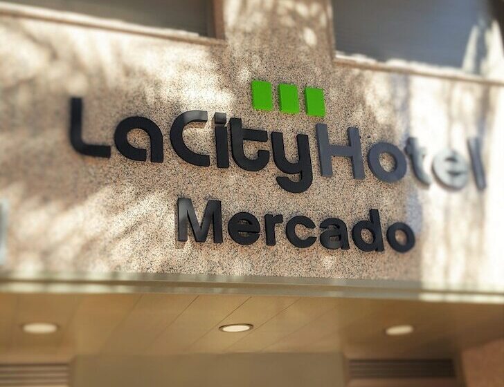 ホテル La City Mercado