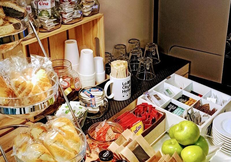 ホテル La City Mercado