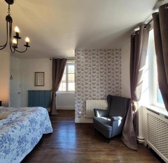 호텔 Les Portails Bleus