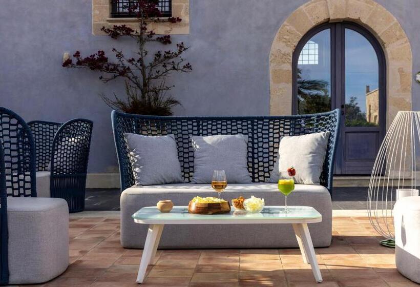 Отель Masseria Del Carrubo