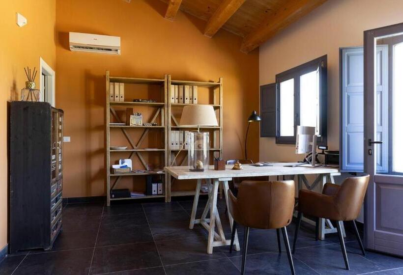 Отель Masseria Del Carrubo