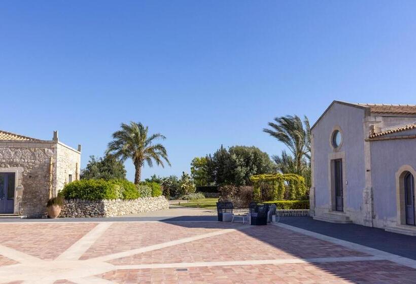 Отель Masseria Del Carrubo