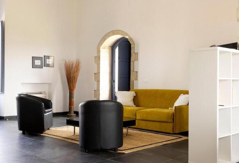 Отель Masseria Del Carrubo