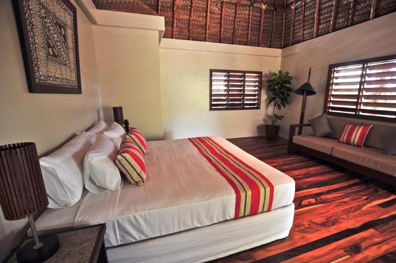 هتل Paradise Cove Resort