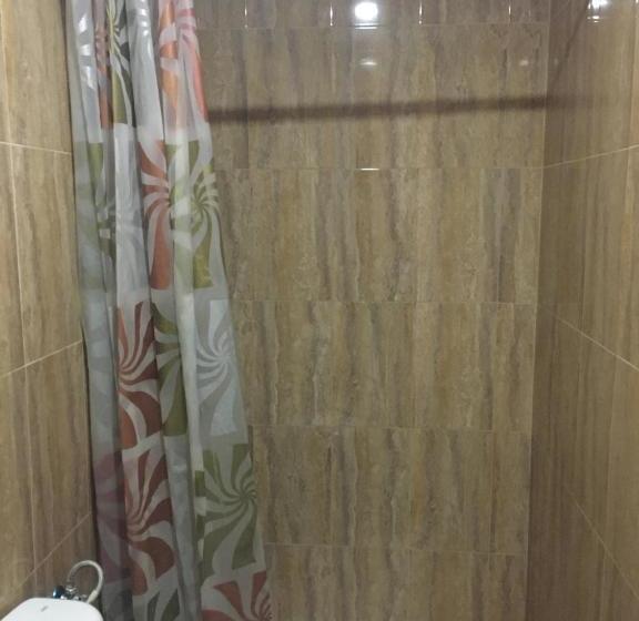 Отель La Ferroviaria Pensión No Fumadores Sin Ascensor