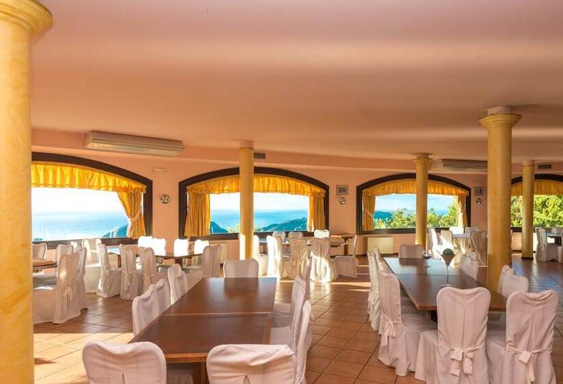 בית מלון כפרי Pietre Rosse Residence Club Palinuro