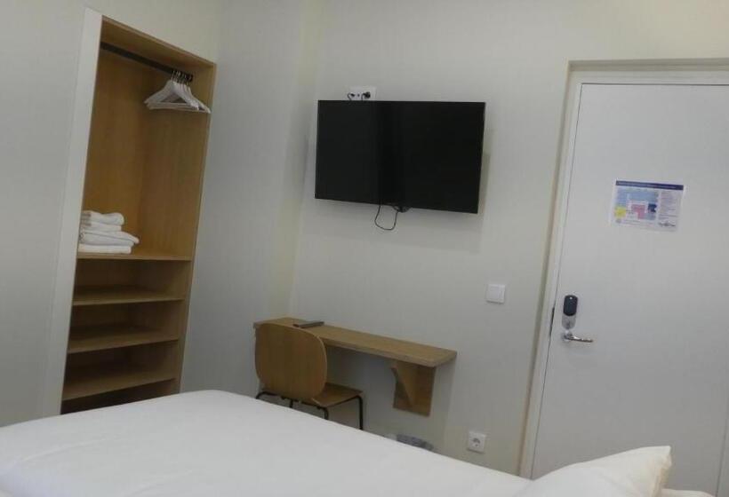 Отель Plaza Pombo B&b   Hostal