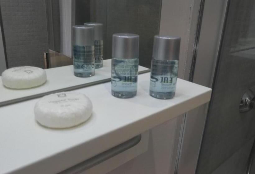 Отель Plaza Pombo B&b   Hostal